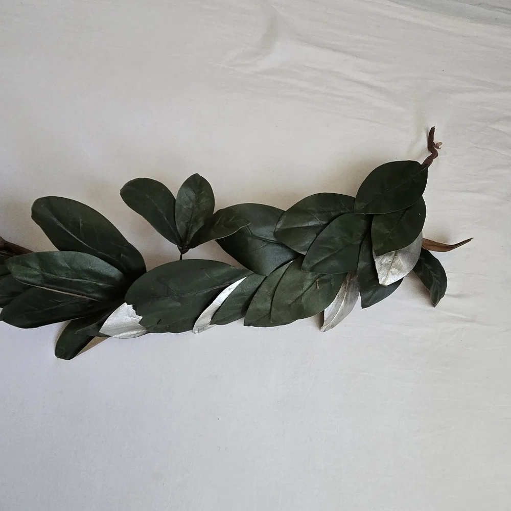 Pottery Barn Magnolia Leaf Garland READ READ READ